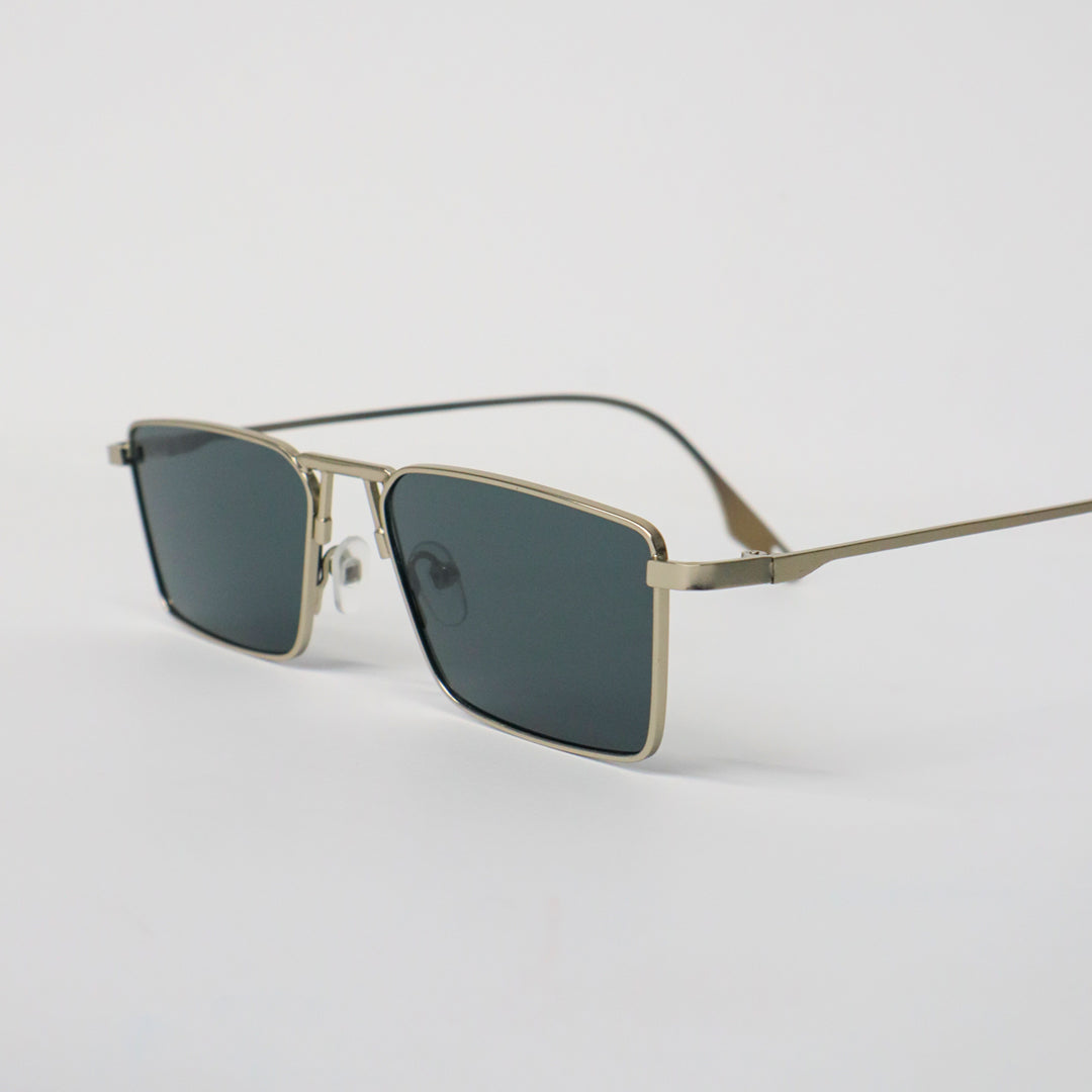 Aurum Edge – Metal Square Sunglasses